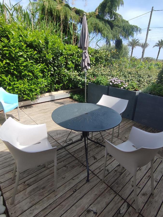 Apartamento Studio Golfe Juan, Plages, Parking, Climatisation Vallauris Exterior foto